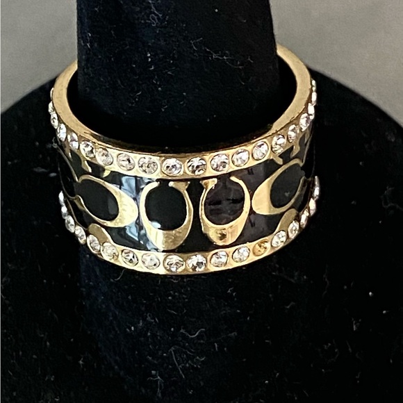 Beautiful Coach Logo Band Ring with Crystal, Size 6 - Picture 7 of 7